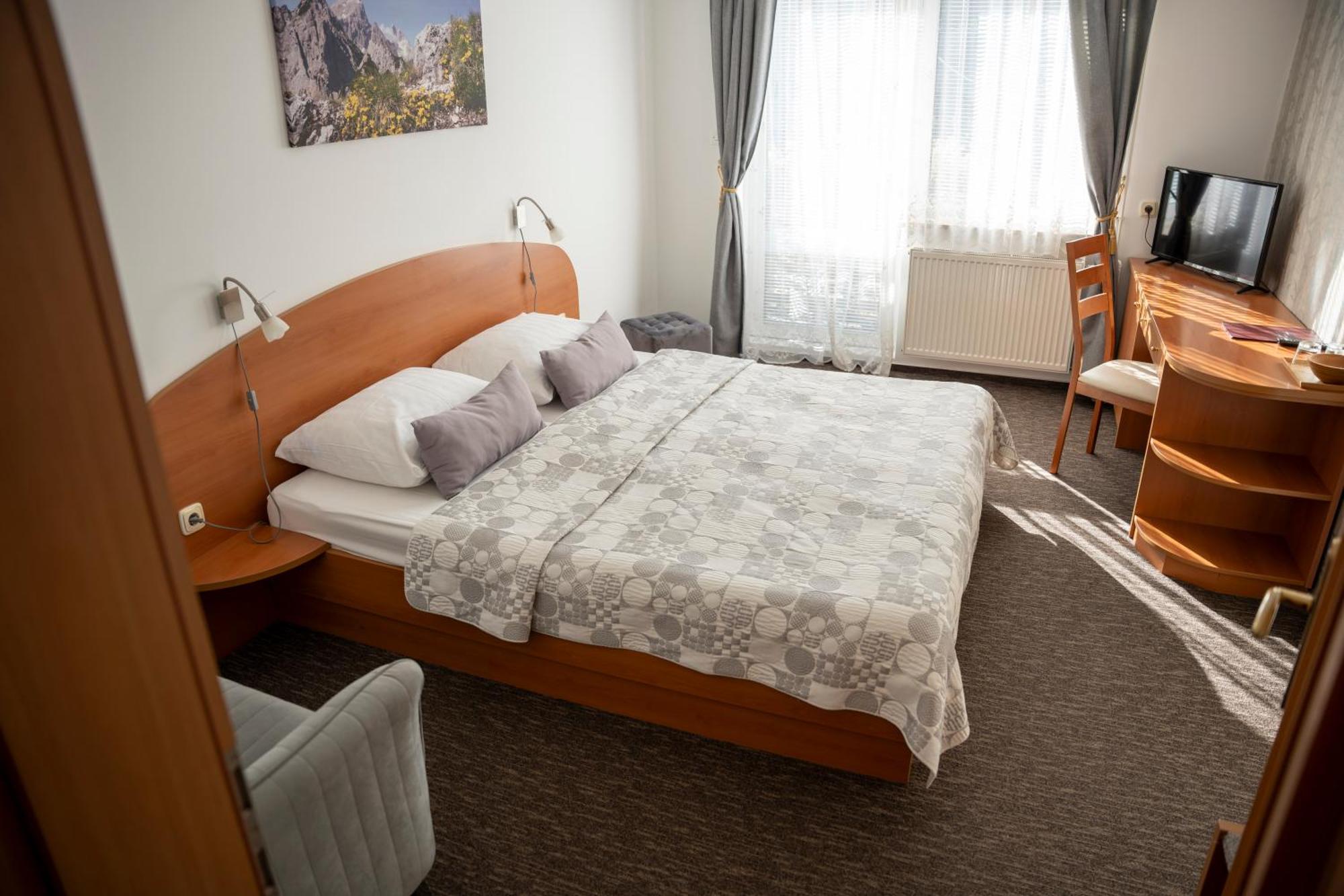 B&B Brezov Gaj Kranjska Gora Esterno foto